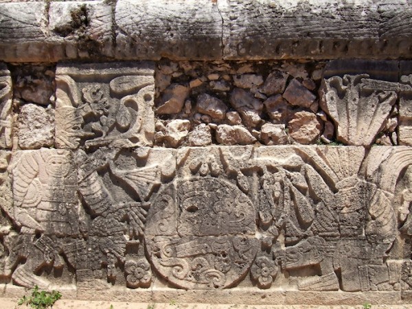 Zanimljivosti iz sveta arheologije - Page 2 Mayan-ruins