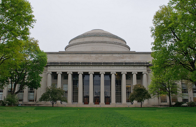美国马萨诸塞州立大学图片